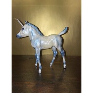Breyer Unicorn Foal Caspian Sea‎ Star Model Horse Unicorn Sylver Blue